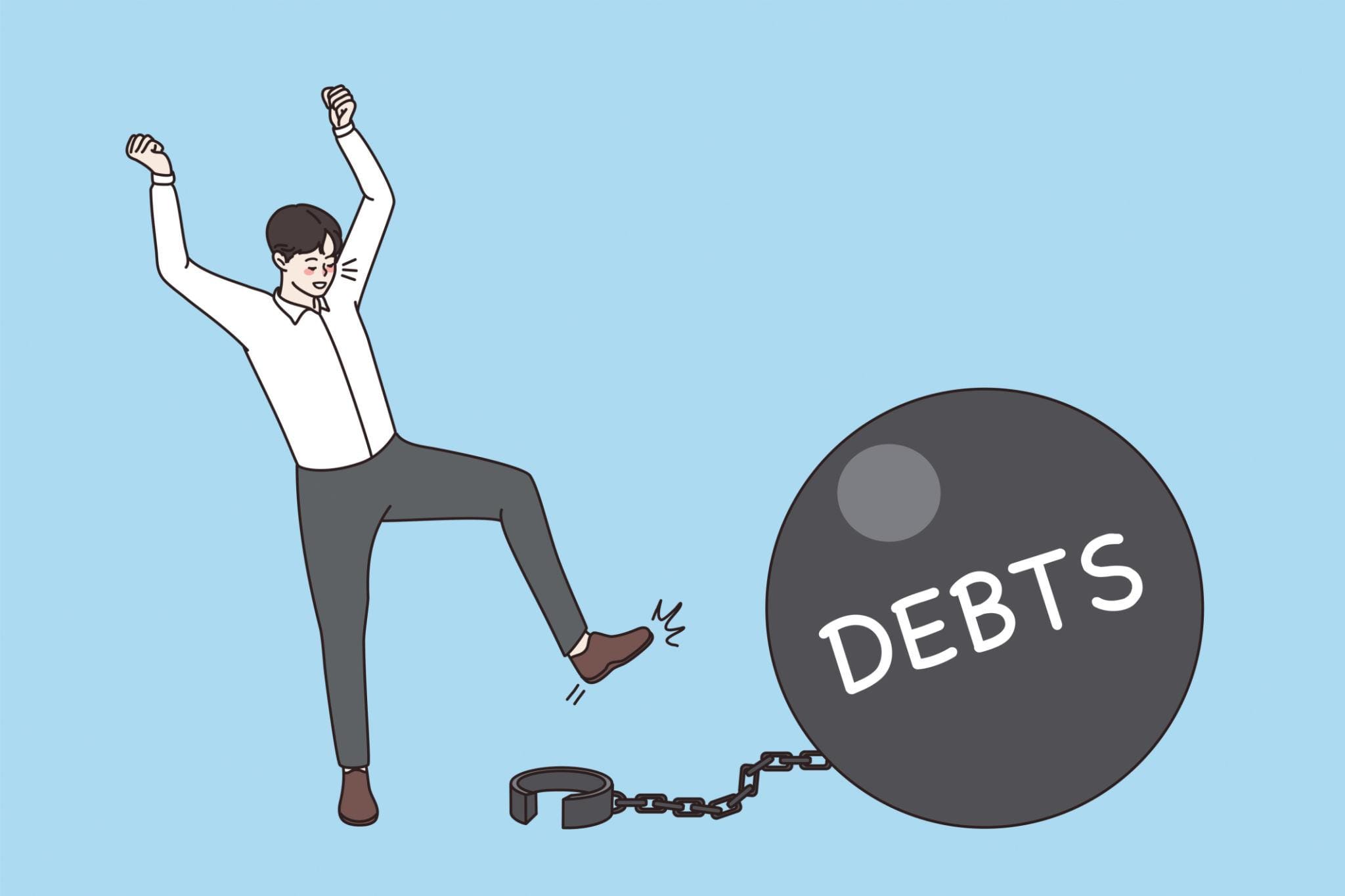 pay now vs pay later concept showing investing compounding debt and financial discipline comparison